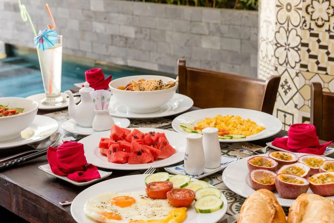 Golden Walls Hoiana Villa-Include Breakfast-Swimming Pool Hoi An Vietnam